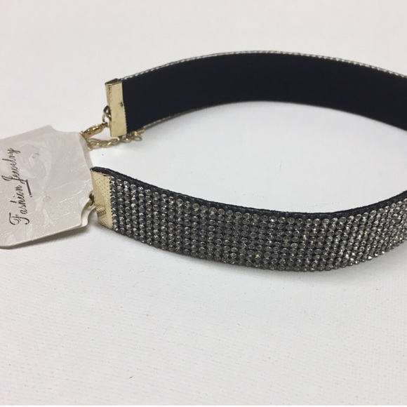 White Diamond Choker - Picture 5 of 5